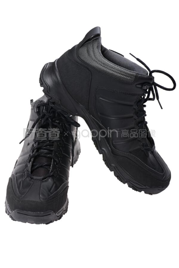 白色运动鞋配件 男士运动风潮的清新之选